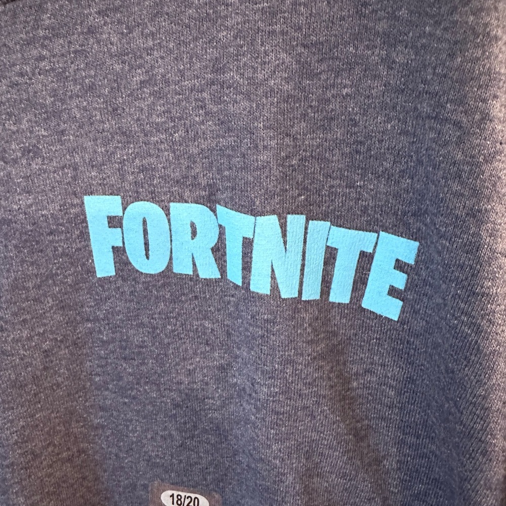 Fortnite Boys Blue Long Sleeve Tshirt NWT Size 8 - Picture 3 of 6